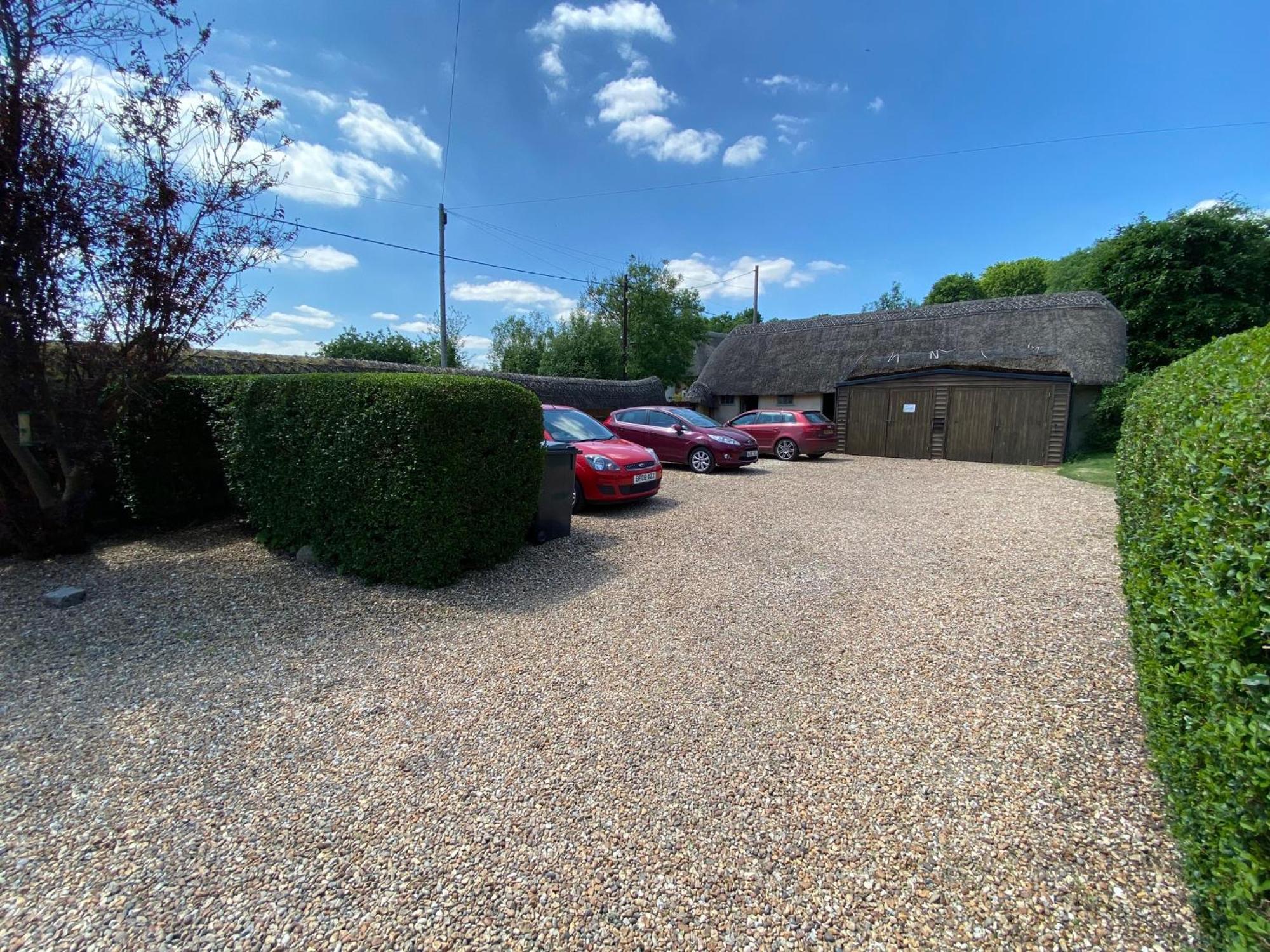 Stunning 3 Bedroom 3 Bath Self Catering Cottage Nr Stonehenge, Longleat, Avebury And Bath - Great Local Village Pub Pewsey Zewnętrze zdjęcie
