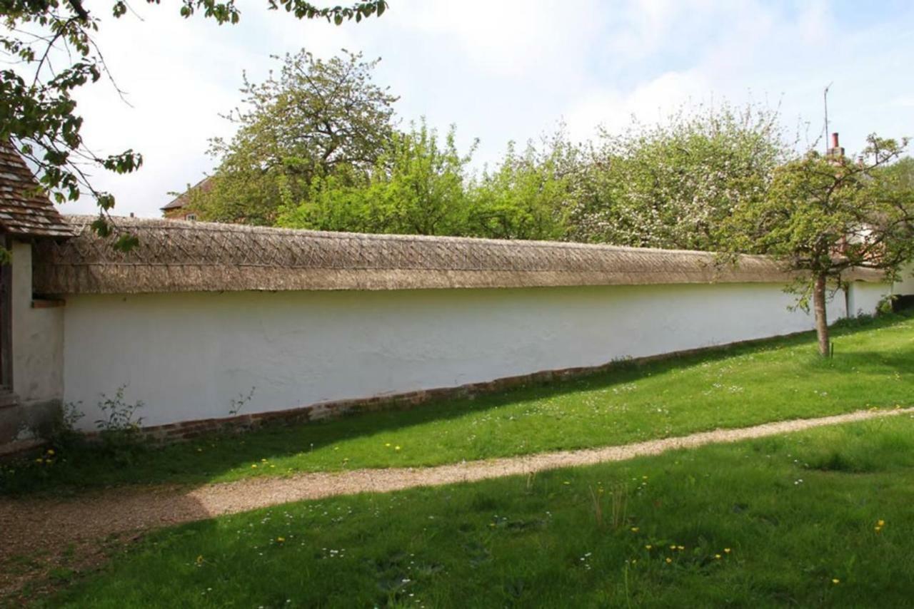Stunning 3 Bedroom 3 Bath Self Catering Cottage Nr Stonehenge, Longleat, Avebury And Bath - Great Local Village Pub Pewsey Zewnętrze zdjęcie